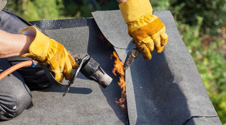Expert new roof installation services in North Manchester, IN